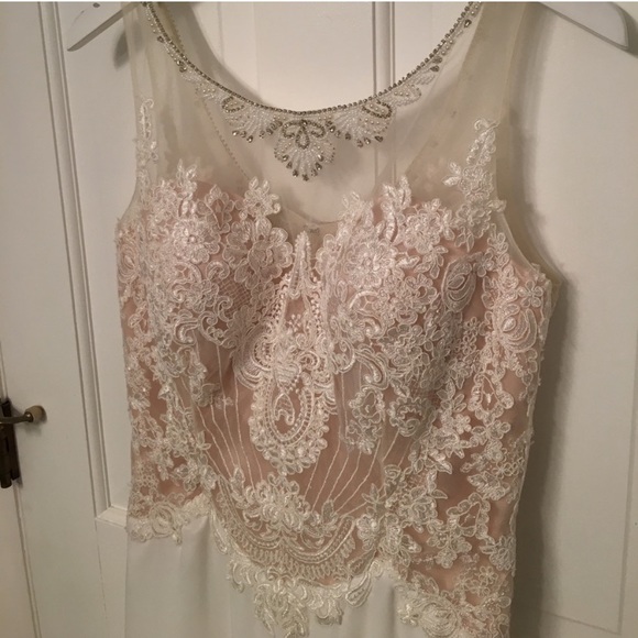 NEW ivory embellished romantic wedding gown - Picture 6 of 10